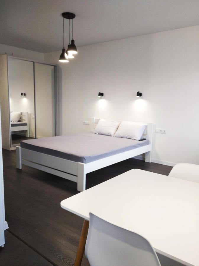 White Apartment Πολτάβα Εξωτερικό φωτογραφία