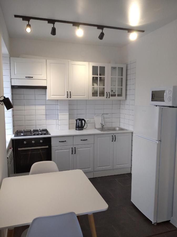 White Apartment Πολτάβα Εξωτερικό φωτογραφία